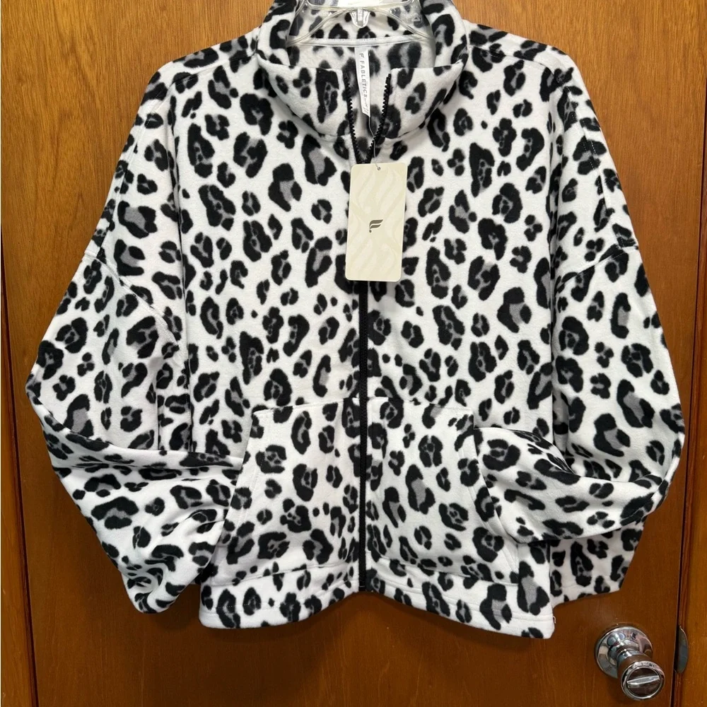 Fabletics Black and White Leopard Polar Fleece Zip-Up - Size 1X - Picture 1 of 7